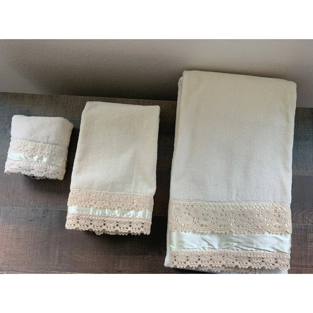 1978 Avanti Towel Set 3 Piece Cream Lace Satin‎ USA Bath Hand Washcloth New